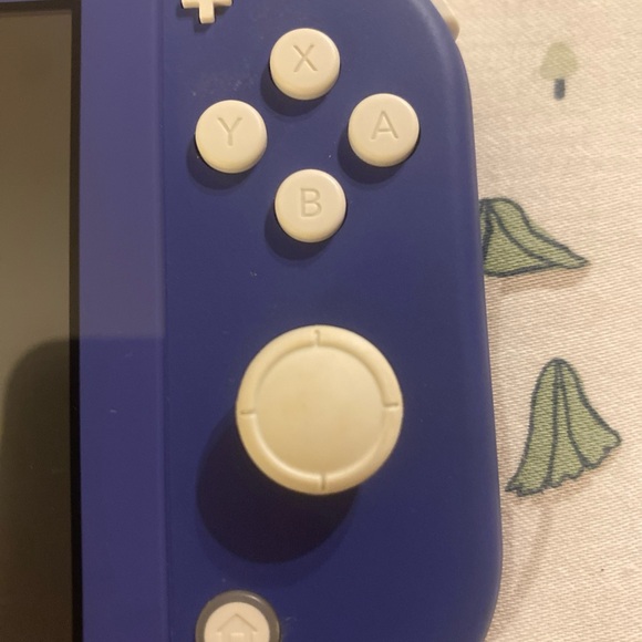 Nintendo Switch Lite - Picture 3 of 10